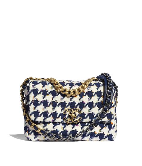 chanel 19 ecru